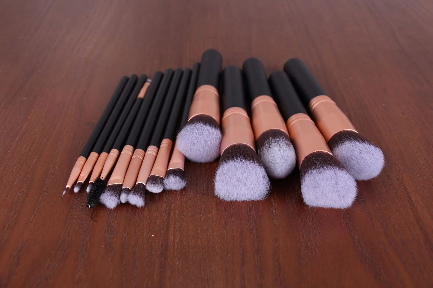 14pcs Wood Handle Makeup Brush Set - Bela - Rushnika