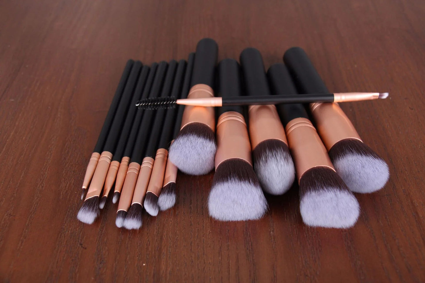 14pcs Wood Handle Makeup Brush Set - Bela - Rushnika